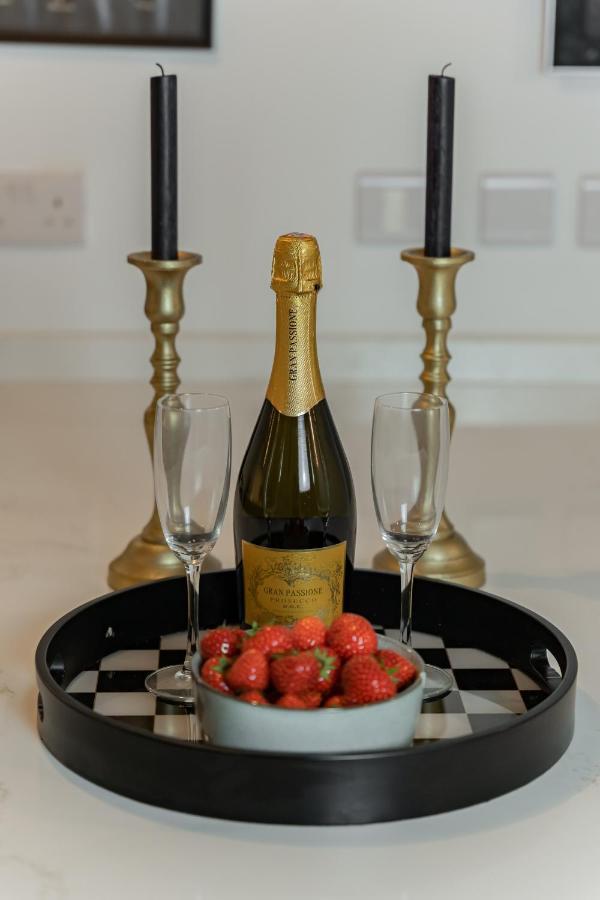 Luxury 2Bdr In The Heart Of Valletta! Tv And Wifi Bagian luar foto