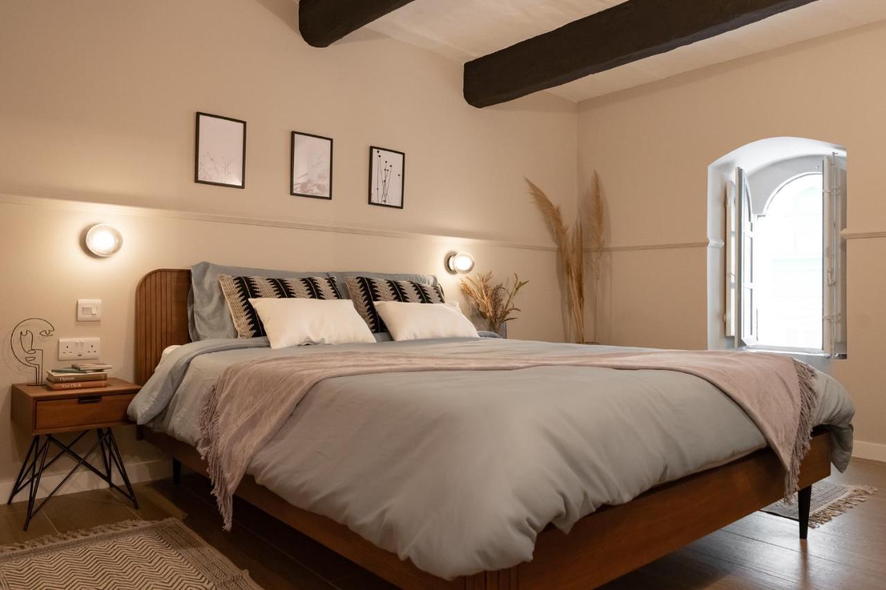 Luxury 2Bdr In The Heart Of Valletta! Tv And Wifi Bagian luar foto